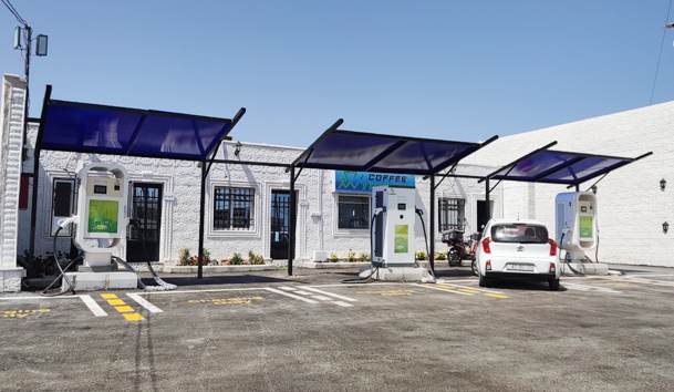 国外充电站案例1