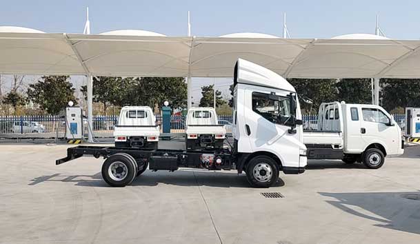 【重卡电动先锋】云顶集团300-400kW重卡充电桩：亮点与应用典范